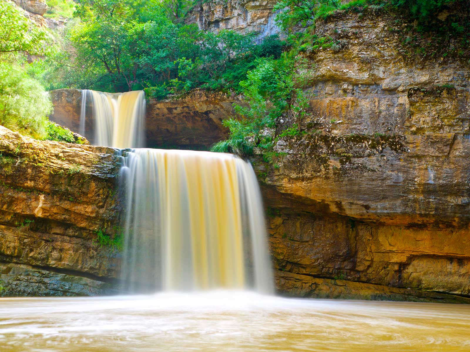 Mirusha waterfalls